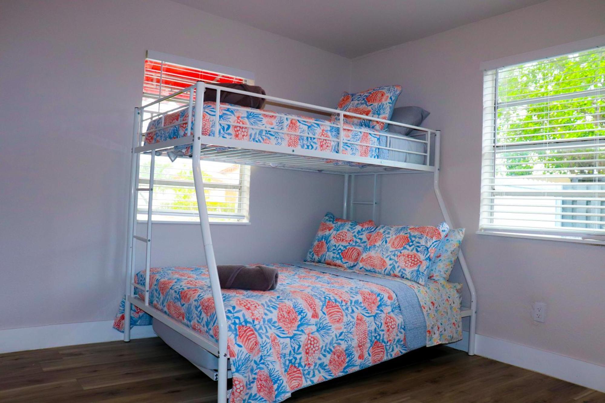 Flamingo Beach House Dania Beach Exterior photo
